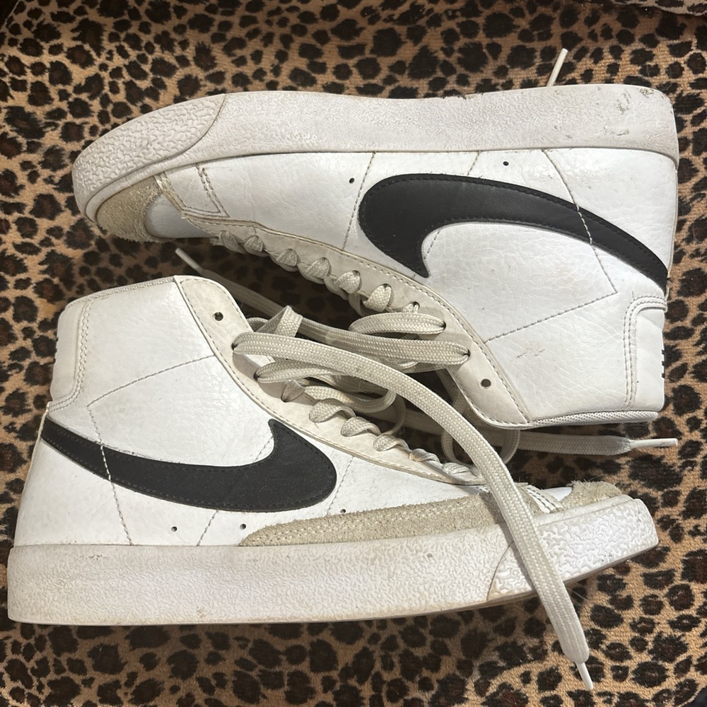 Nike Blazer Mid '77 leather trainers